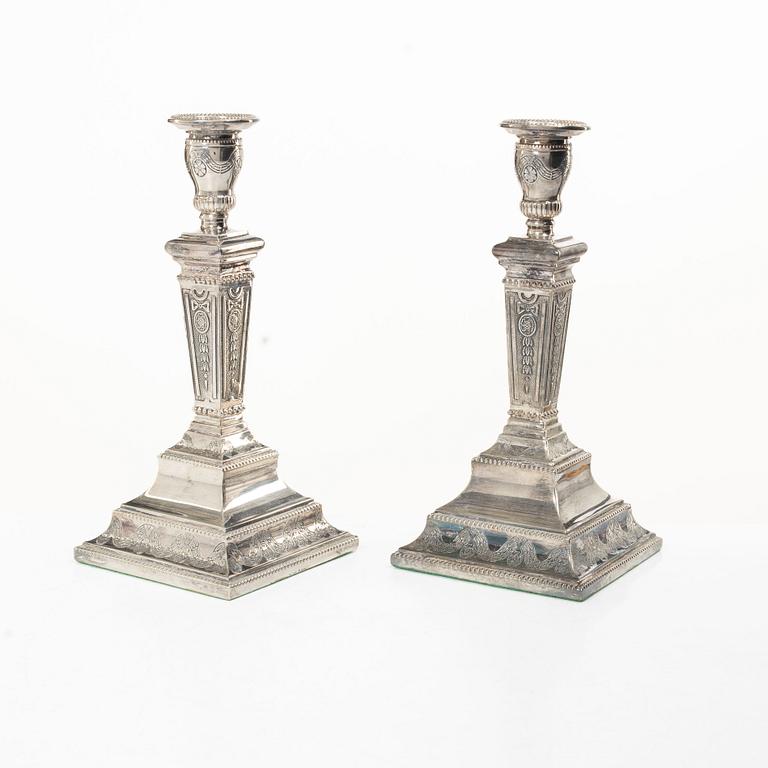 Candlesticks, a pair, sterling silver, import mark of International Bullion & Metal Brokers, London 1979.
