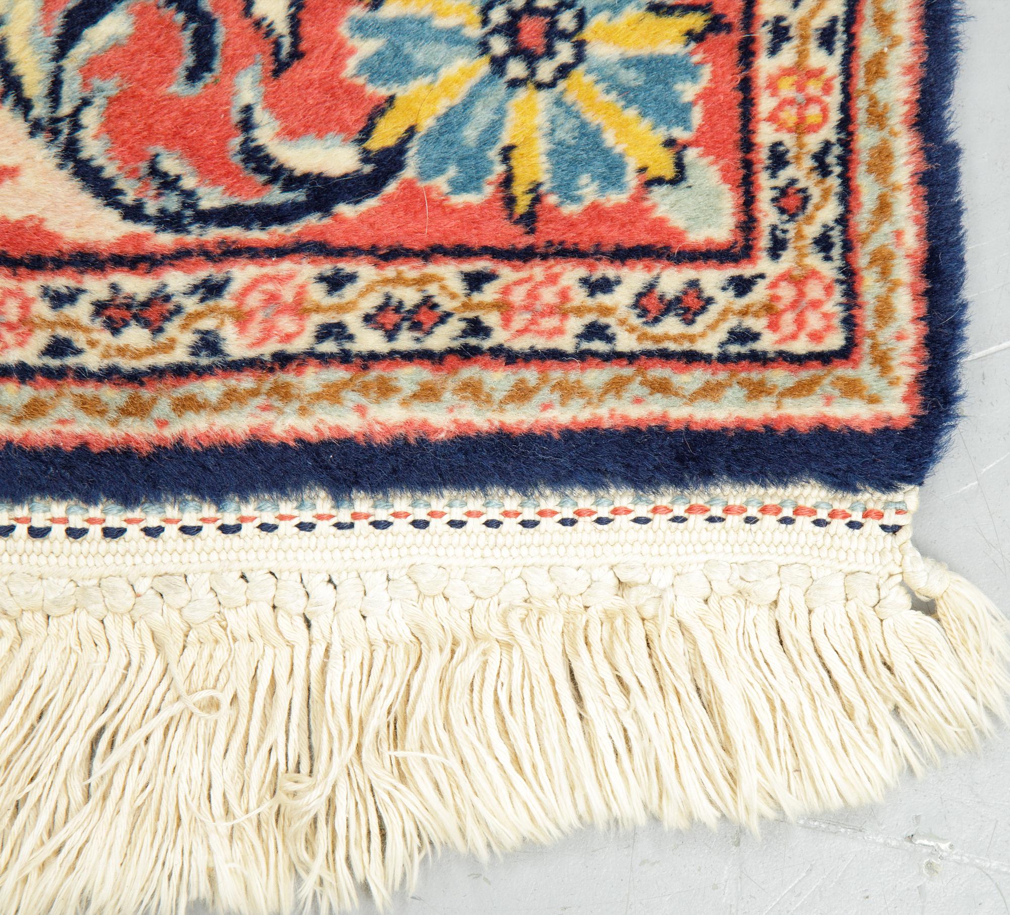 A rug, oriental, ca  155 x 100 cm.