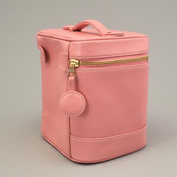 VANITY CASE, Chanel.