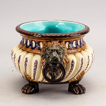 A Rörstrand majolica urn around 1900.