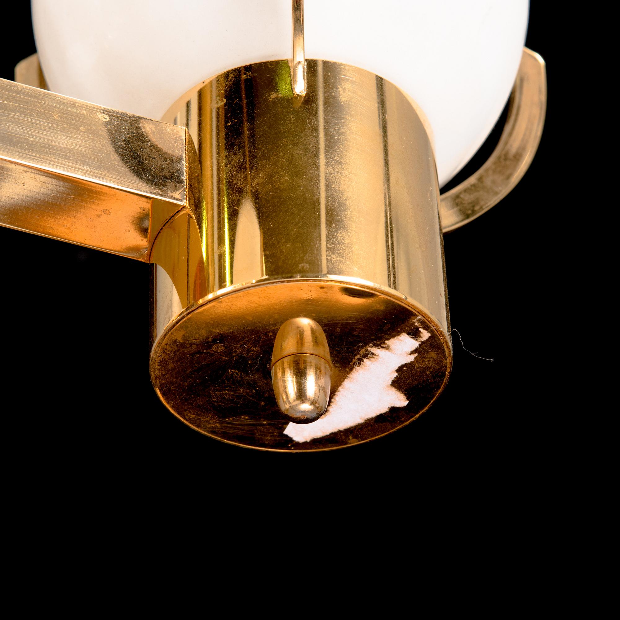 A late 20th century pendalt light.
