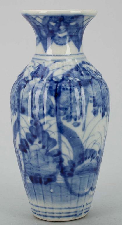 VAS, porslin. Japan, 1900-tal.