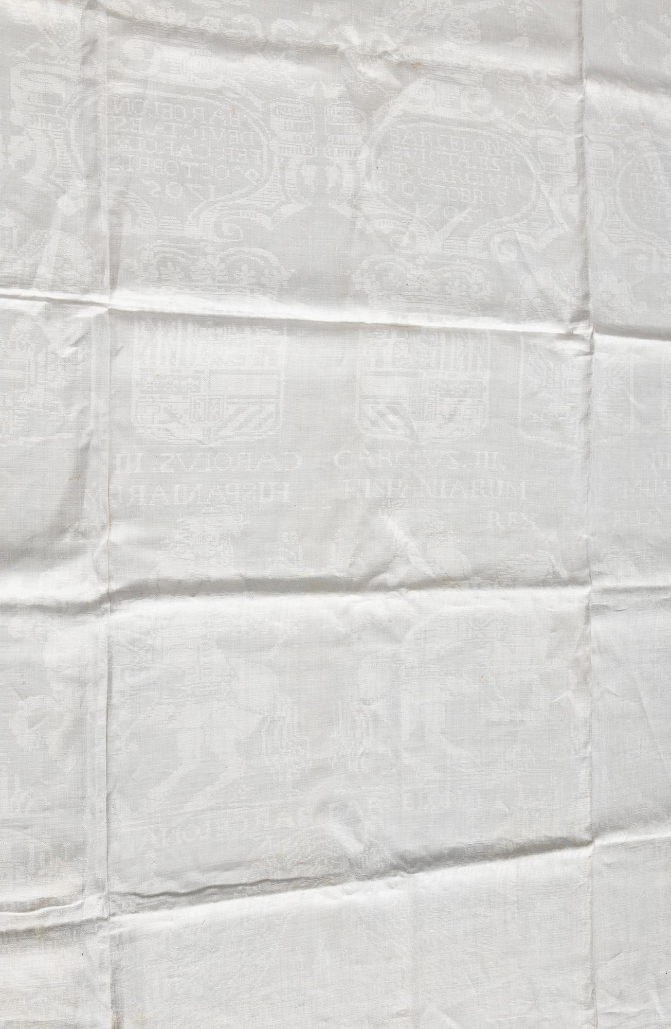 A flemish 18th century linen damask table cloth, ca 210 x 148 cm.