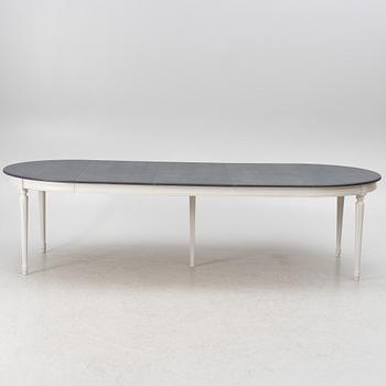 Matsalsgrupp, 13 delar, gustaviansk stil, 1900-talets andra hälft.