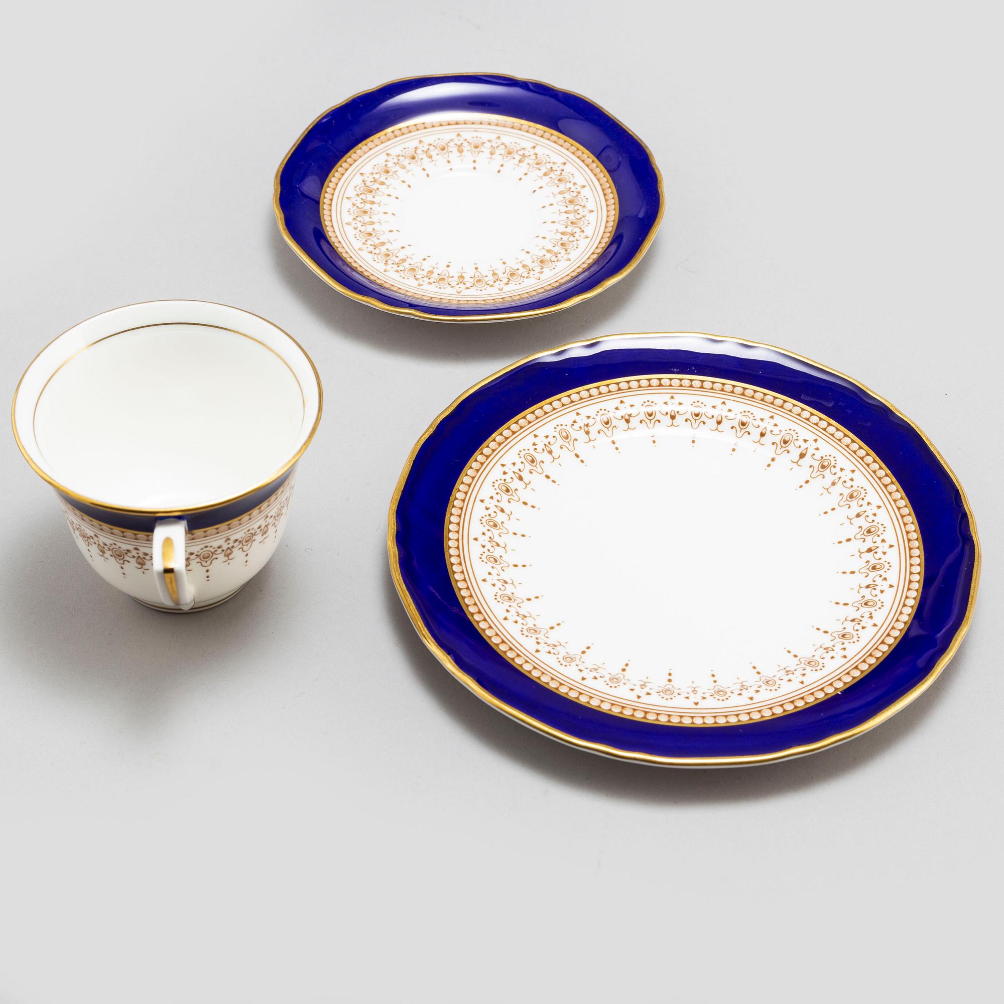 SERVIS, 107 delar, benporslin, "Regency", Royal Worcester, England, 1900-talets slut.