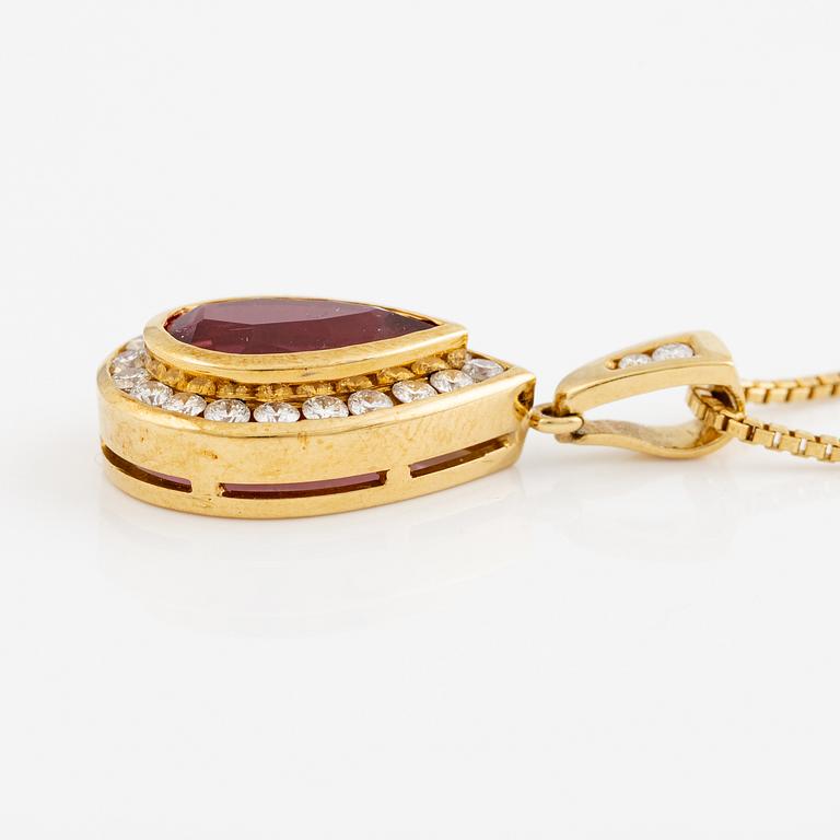 Pendant with chain, 18K gold set with a pink and red toned drop-shaped tourmaline and brilliant-cut diamonds.
