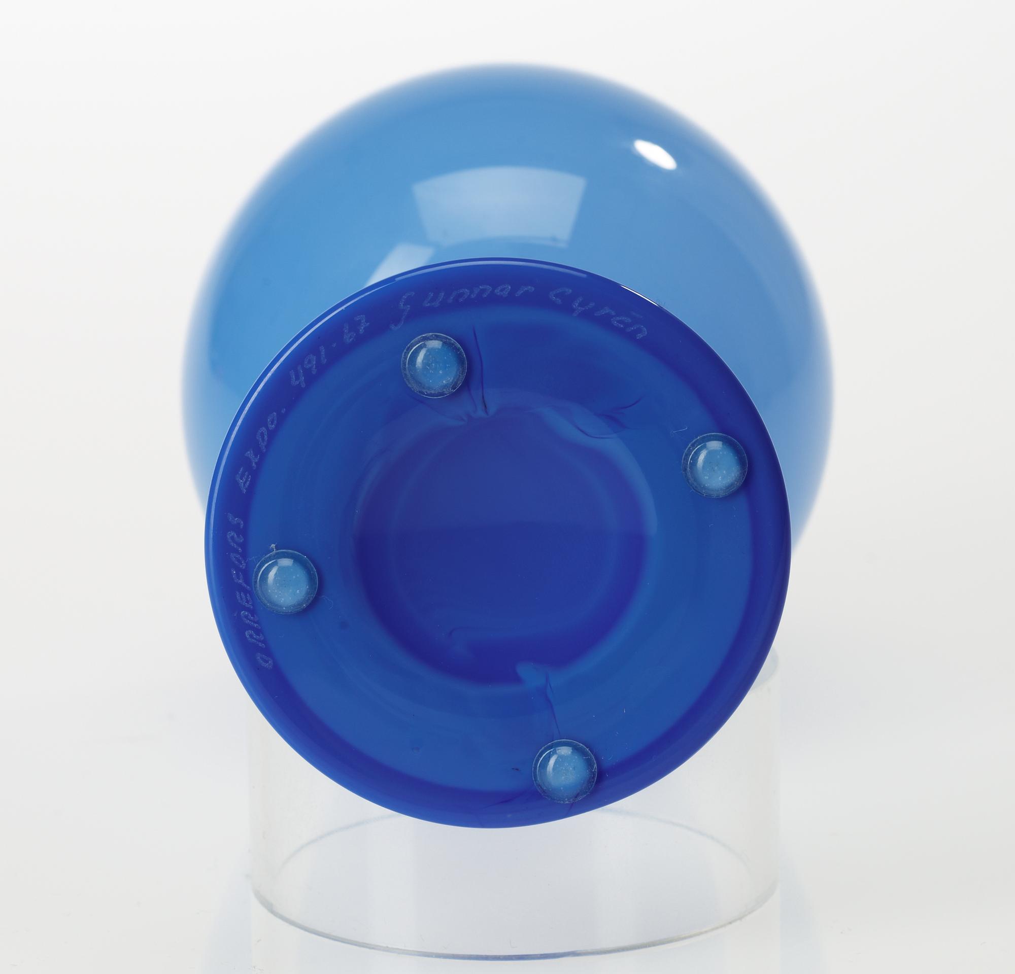 A Gunnar Cyrén glass goblet, Orrefors 1967.