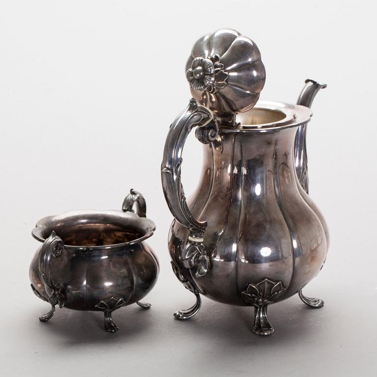 KAFFESERVIS, 2 delar, silver, importstämplar. Vikt ca 996g.