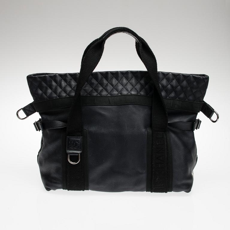 LAUKKU, Chanel.