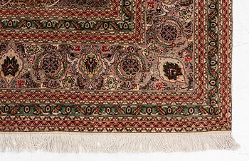 Carpet, Tabriz, approx. 300 x 200 cm.