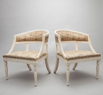 BALJFÅTÖLJER, ett par, gustaviansk stil, sekelskiftet 1800/1900.