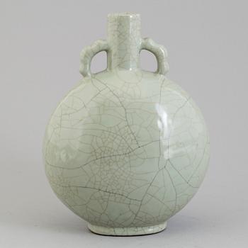 A 20th century Chinese porcelain vase, modern production.