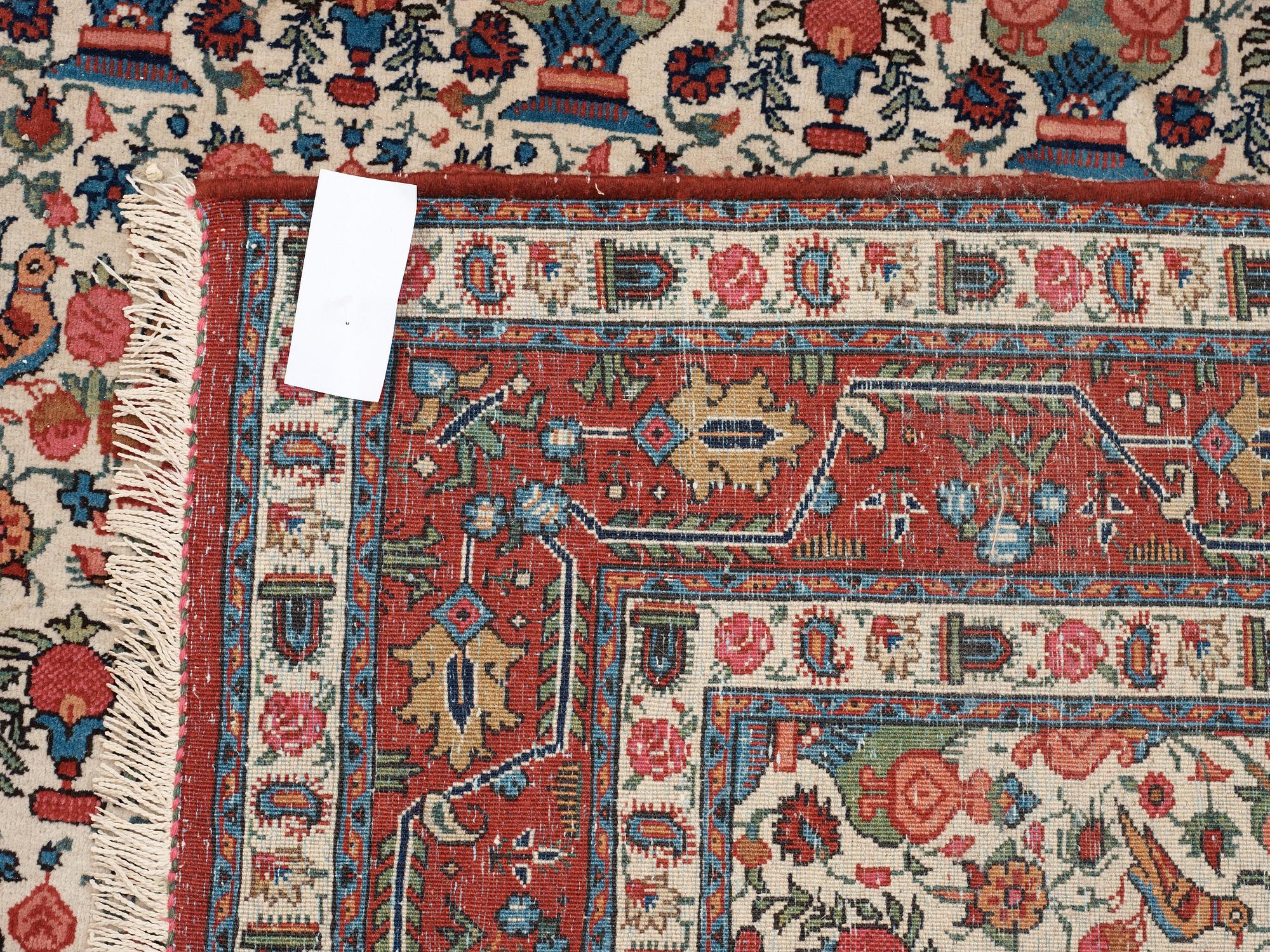 SEMI-ANTIQUE QUM. 327 x 216 cm.