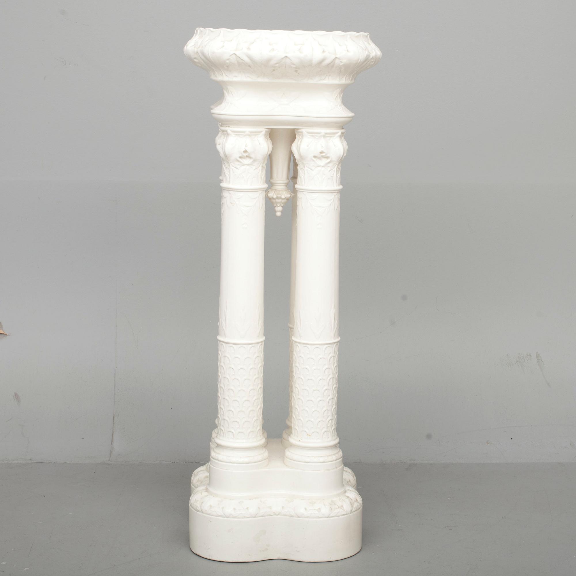 PIEDESTAL, flintgods, Rörstrand sekelskiftet 1800/1900.
