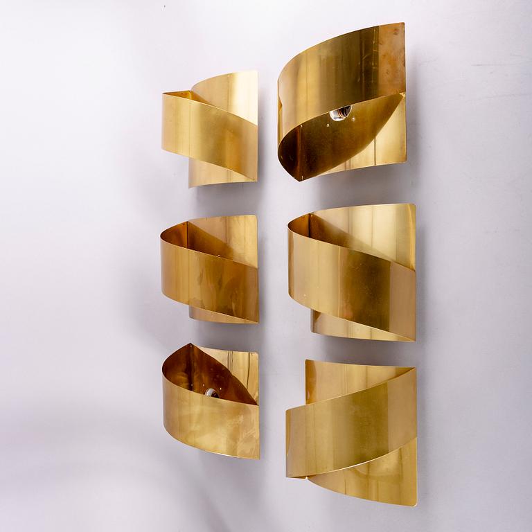 A set fo six Peter Celsing brass "Band" wall lamps Falkenberg 1960/70s.