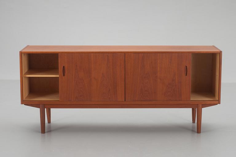 SIDEBOARD, Trio, Nils Jonsson Troeds Bjärnum ur serien "Bra Bohag", 1960.