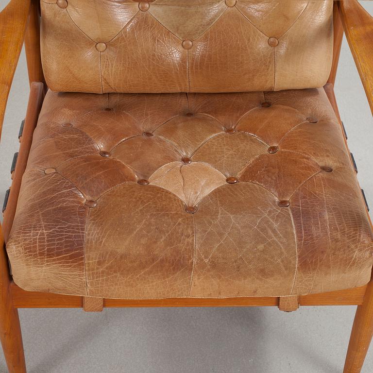 A pair of lounge chairs by Ingemar Thillmark for OPE, model "läckö", second half of the 20th century.