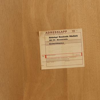 SKÅP, rokokostil, Blomstermåla Möbelfabrik, 1900-talets andra hälft.