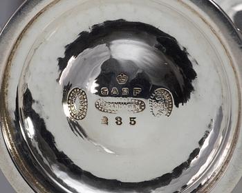 A pair of Georg Jensen 830/1000 silver bowls, Copenhagen 1917-21.