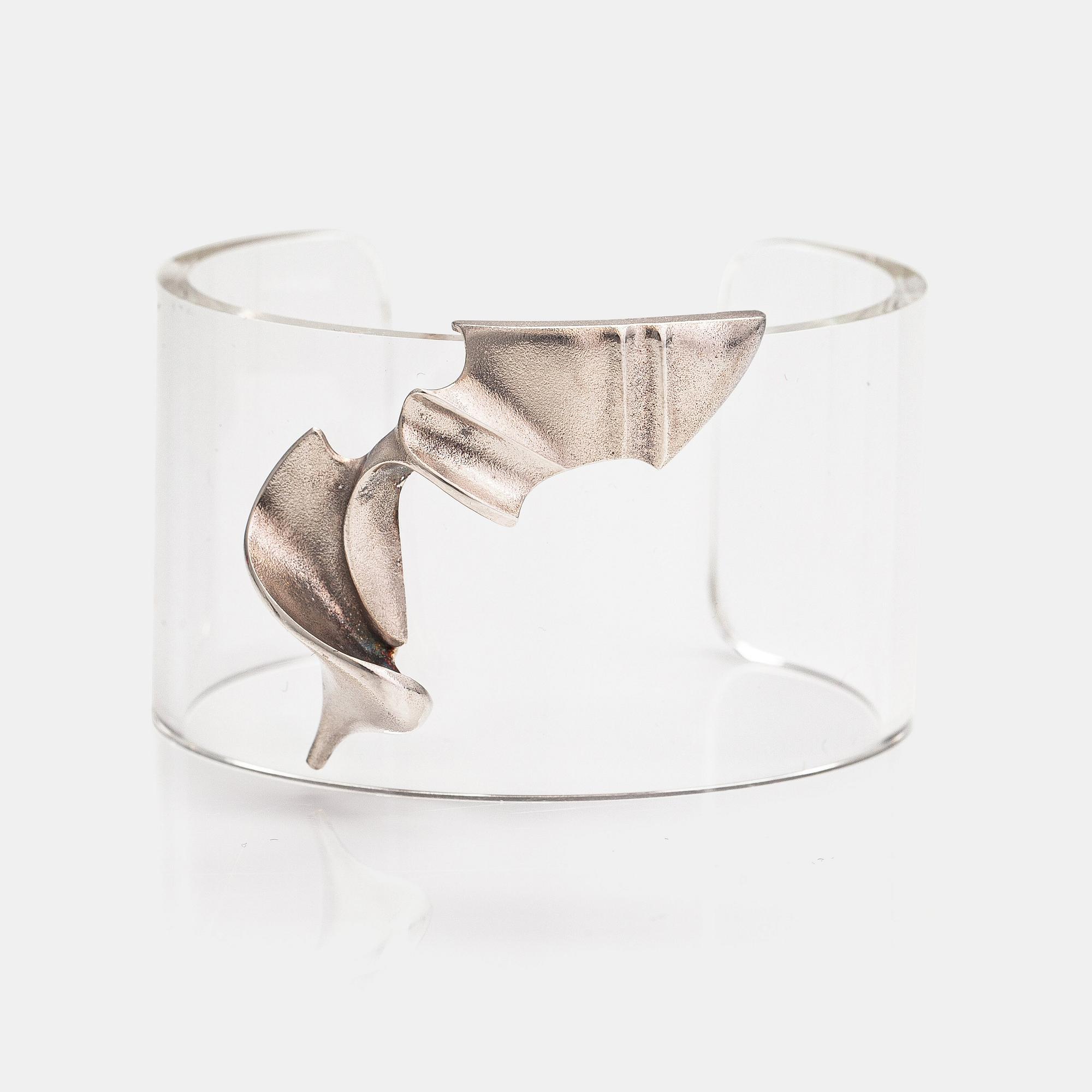 Björn Weckström, "Silver smoke", a sterling silver and acrylic bracelet. Lapponia 1988.