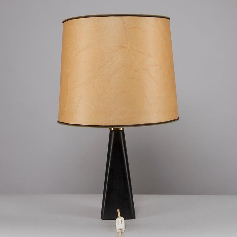 BORDSLAMPA, design Lisa Johansson-Pape, Orno, 1940-luku.