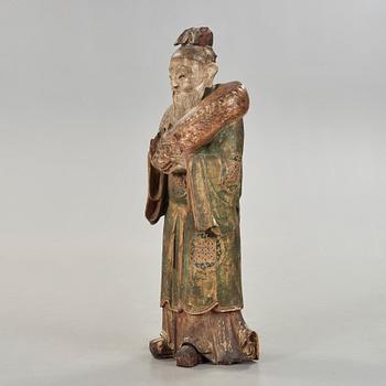 A large wooden scultpure of a daoist dignitary, 17/18th Century.