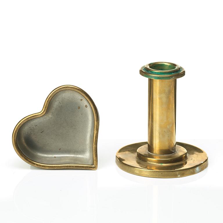 Gunnar Cyrén, Gerda Strömberg, Firma Svenskt Tenn and others, a group of decorative vases, ashtrays etc, 20th c.