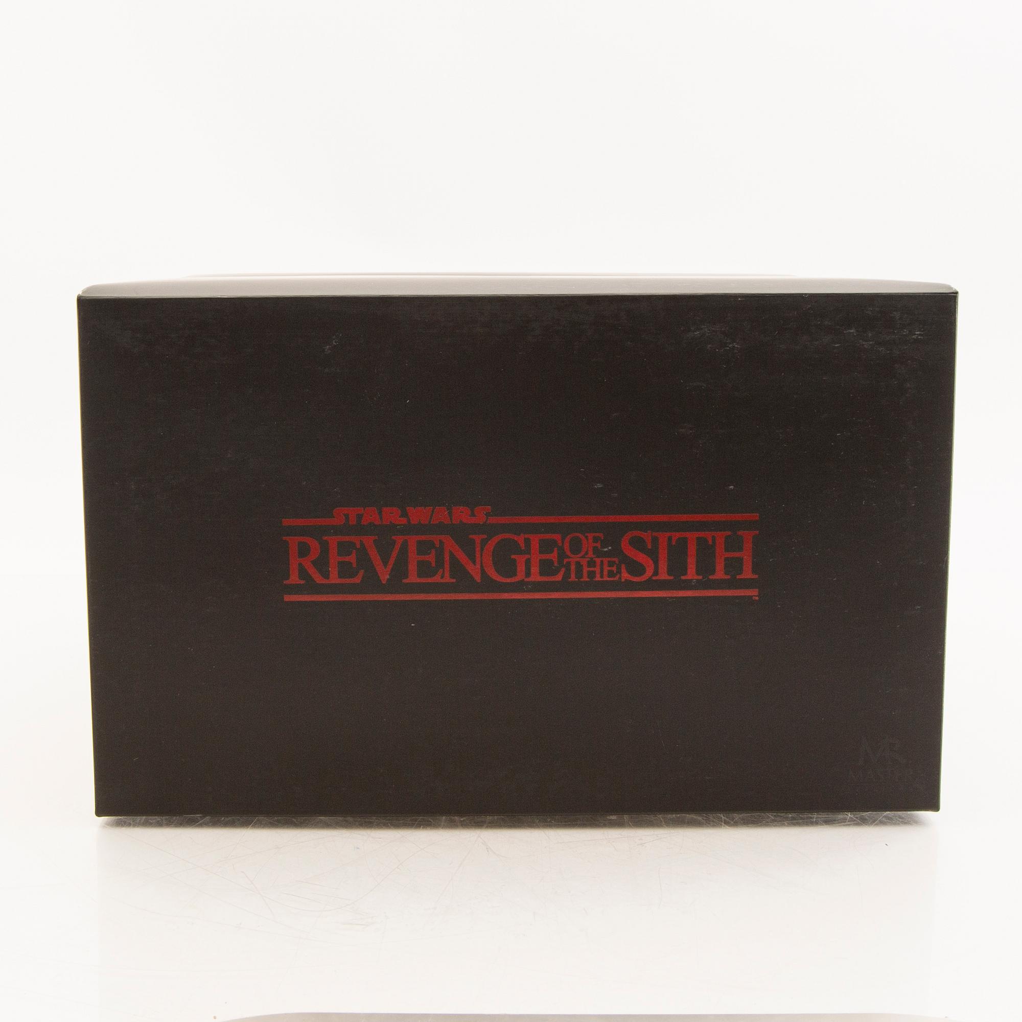 A 2005 Master Replica Lightsabel Sw-133 Yoda, "Revenge of the sith" 2005.