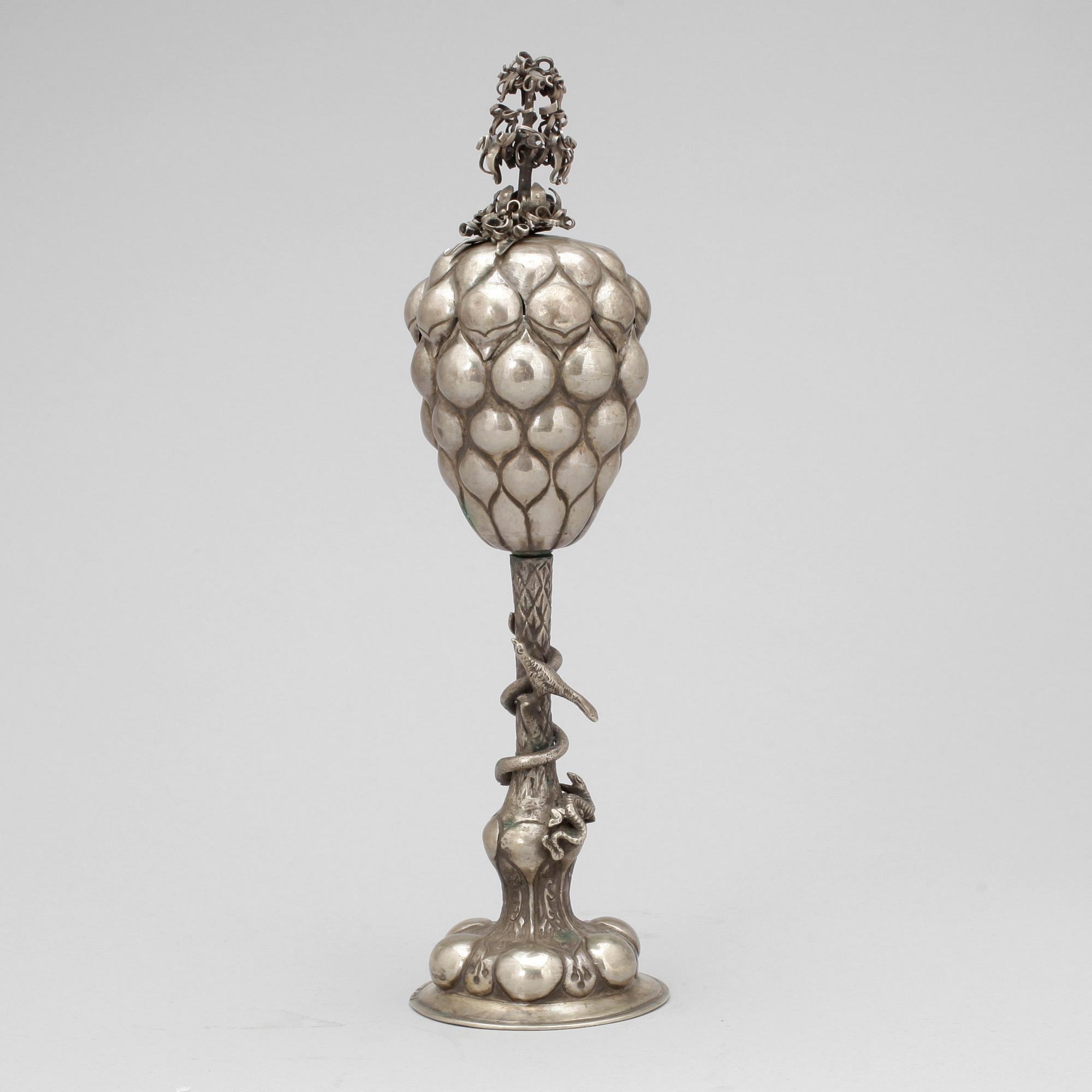 ANANASPOKAL, silver, barockstil, fantasistämplar. Vikt ca 204 gram.