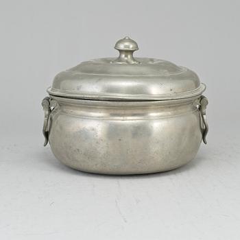 A pewter bowl, Frans Santesson, Stockholm (1876-1912).