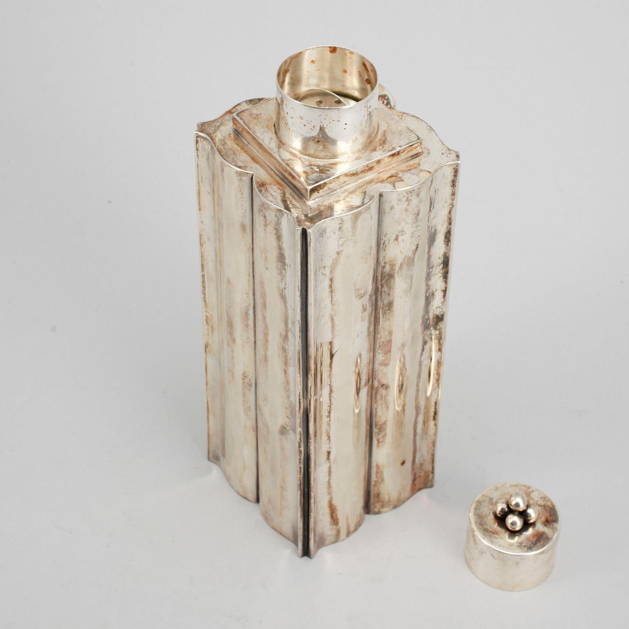 SHAKER, silver, Tesi, Göteborg, 1948. Vikt 480 g.