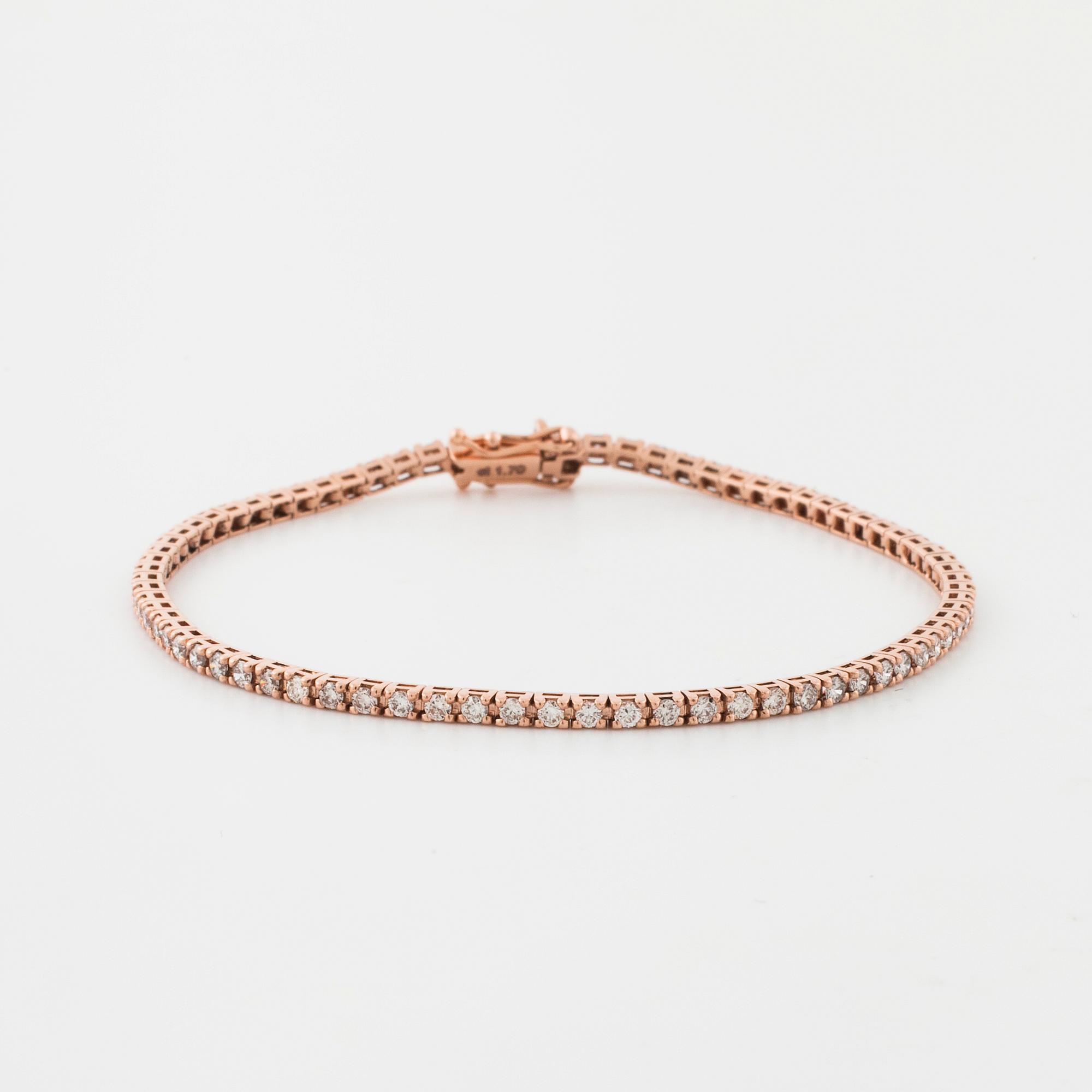 ARMBAND, med briljantslipade diamanter totalt ca 1.70 ct.