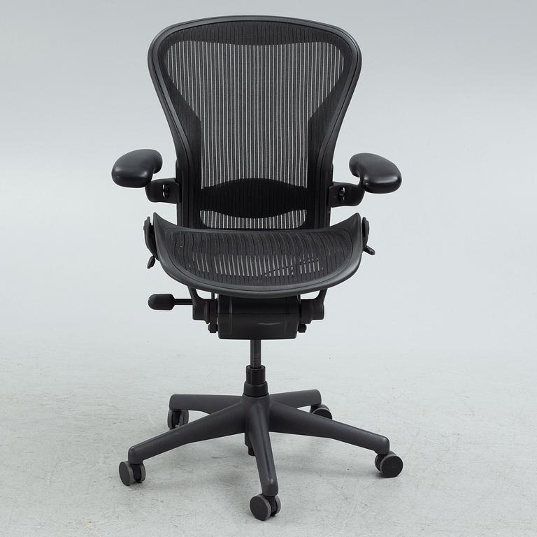 Don Chadwick/Bill Stump, skrivbordsstol, "Aeron", Herman Miller.