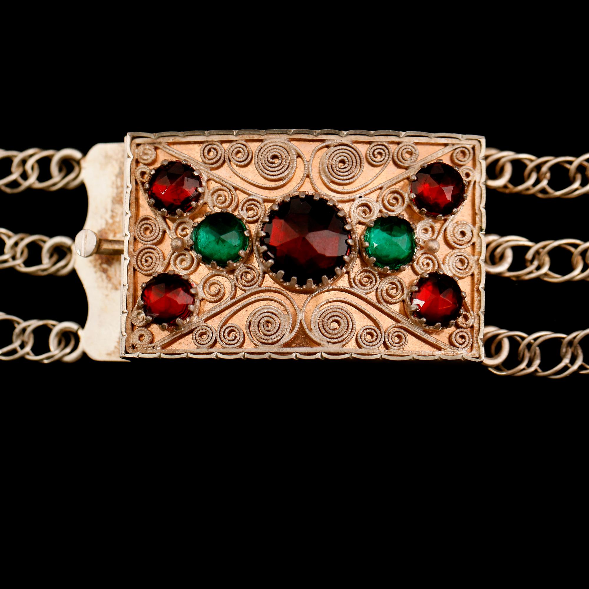 DRÄKTCOLLIER, silver, K Andersson, 1903 samt senare stämplar. Vikt ca 57 gram.