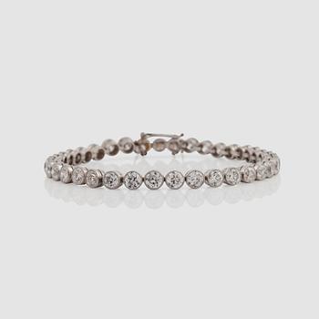 1340. A bracelet with old-cut diamonds.
