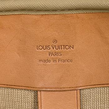 Louis Vuitton, matkalaukku, "Sirius 70".