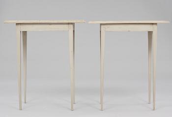 SIDOBORD, ett par, gustaviansk stil, 1800-tal.