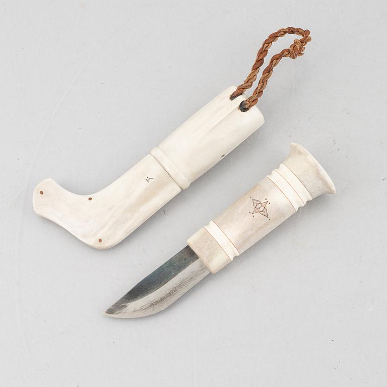 A reindeer horn knife.