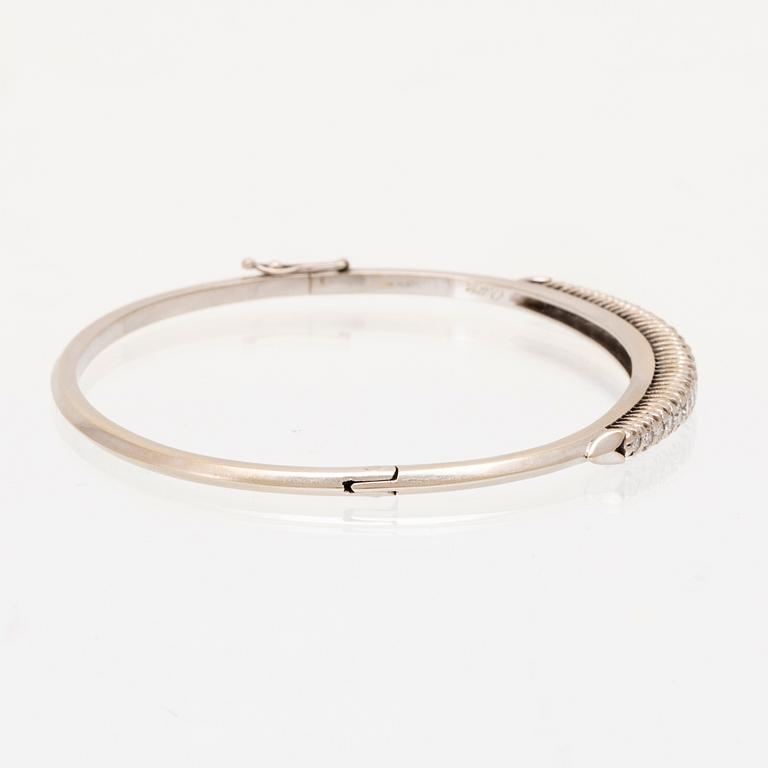 Stelt armband 18K vitguld med runda briljantslipade samt enkelslipade diamanter, Italien.