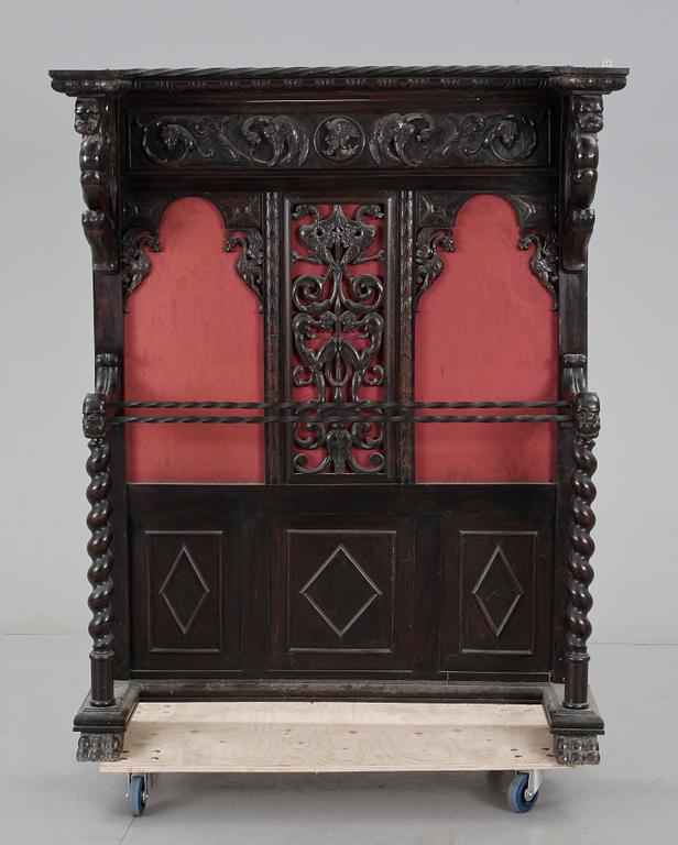 KLÄDHÄNGARE, barock stil, 1800-talets slut.