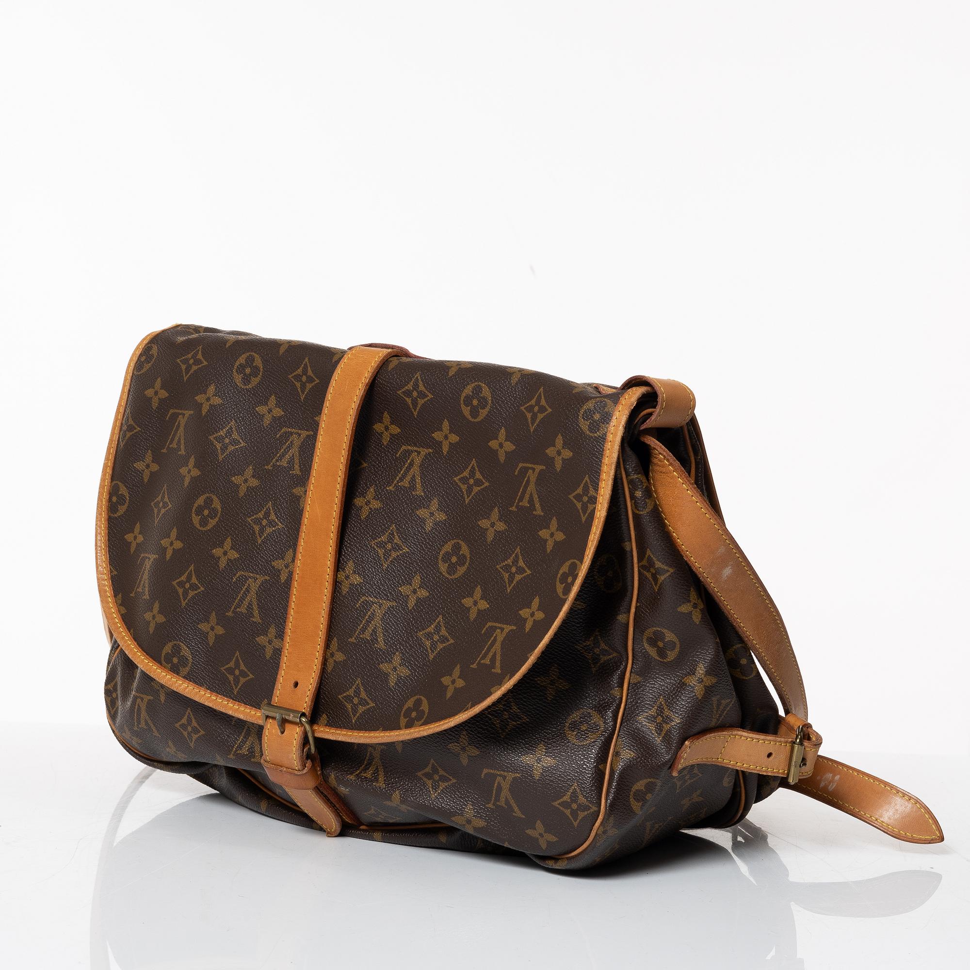 Louis Vuitton, väska, "Saumur 35".