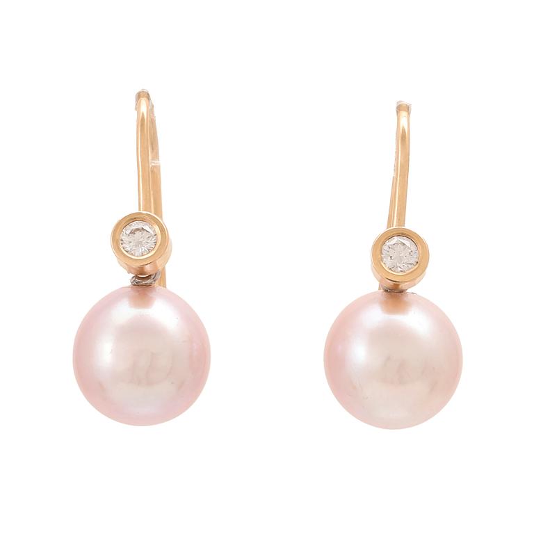 Earrings 18K gold, brilliant-cut diamonds 0.20 ct, two pairs of cultured freshwater pearls and drops of moonstone.