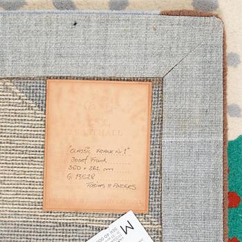 MATTA. "Matta nr 1" ("Classic Frank Nr 1"). Handtuftad. 344,5 x 258 cm. Signerad Josef Frank. Svenskt Tenn/Kasthall.