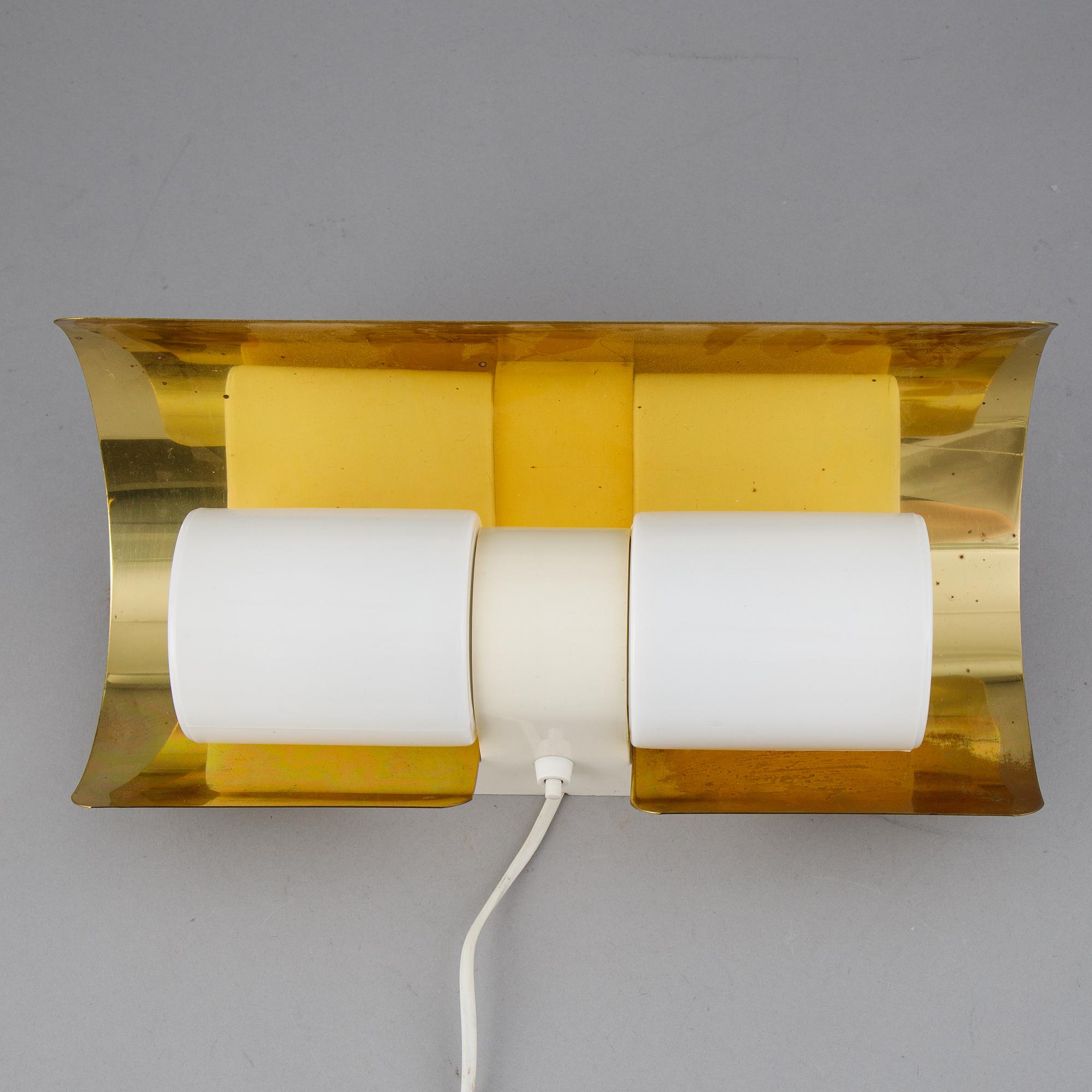Hans-Agne Jakobsson, a brass wall lamp, model V400, Markaryd, second half of the 20th century.