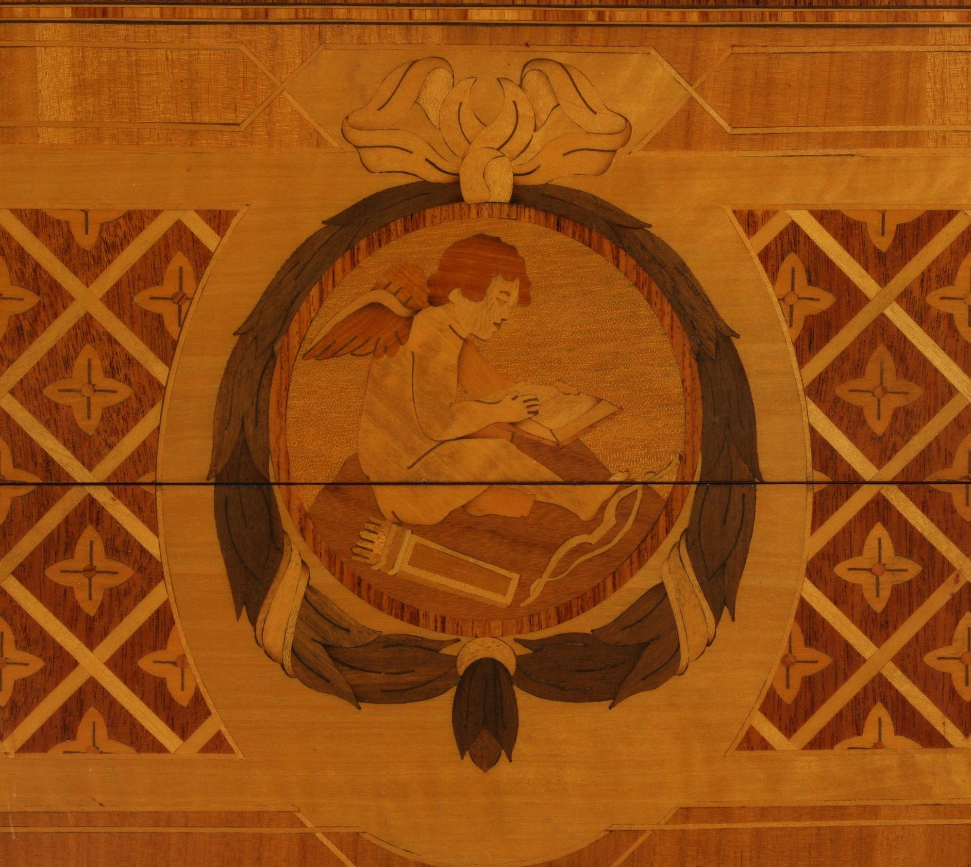 BYRÅ, gustaviansk stil.