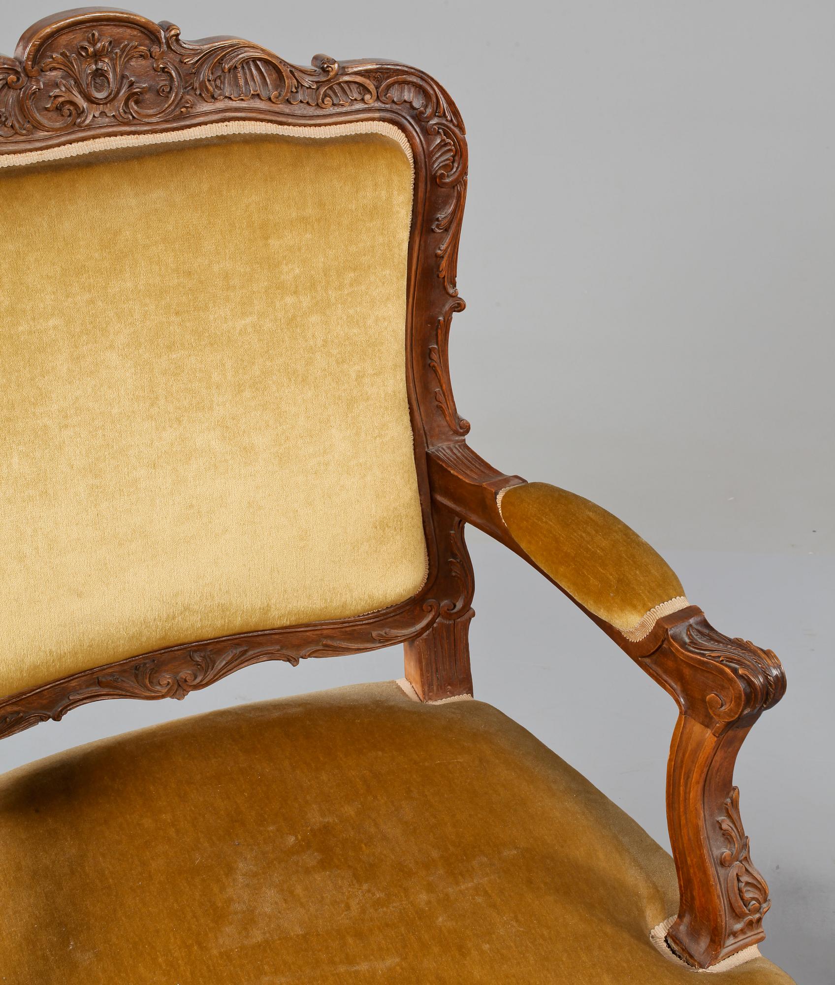 KARMSTOLAR, ett par, régance-stil, omkring 1900-talets mitt.