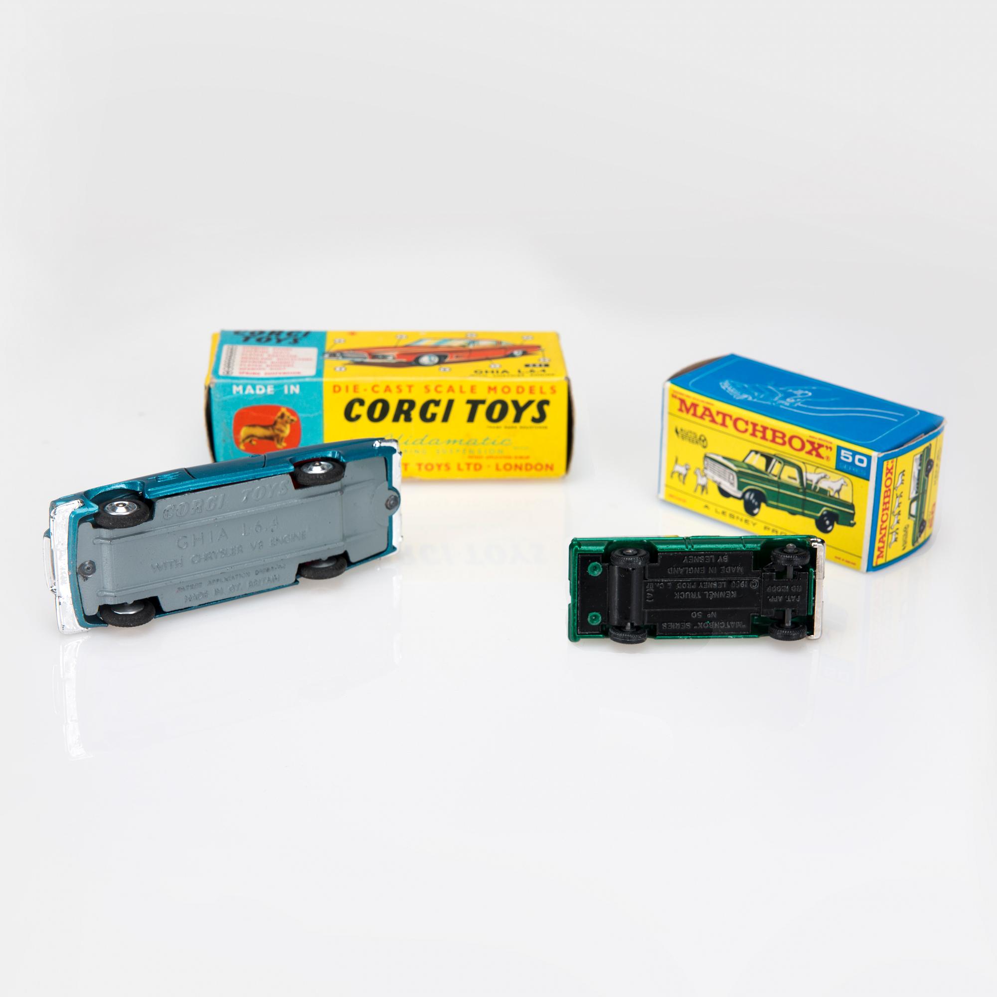 LEKSAKSBILAR i original kartong, 4 st, metall, Storbritannien och Tyskland, 1950-60-tal.