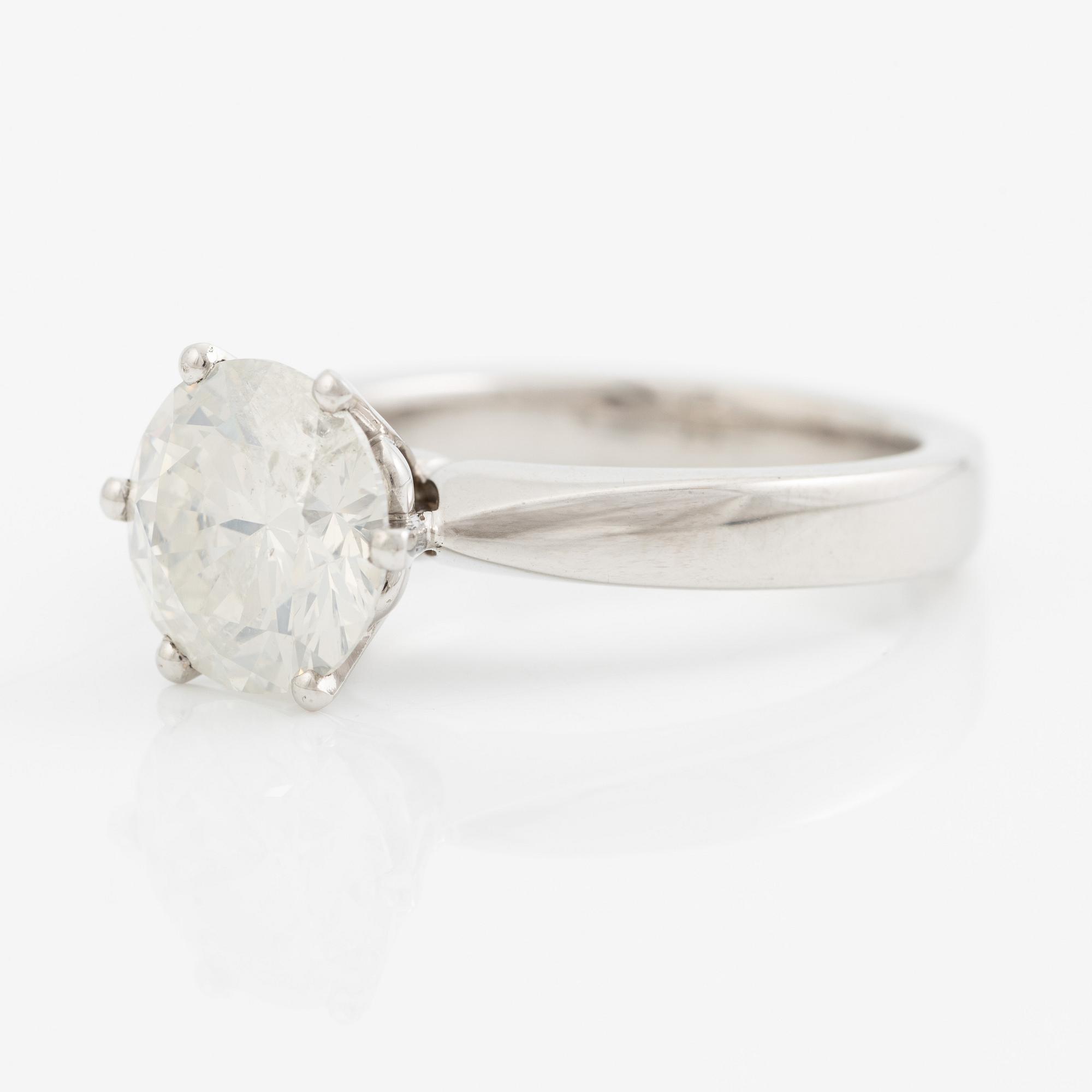 Ring, Atelier ajour, 18K white gold with brilliant-cut diamond.