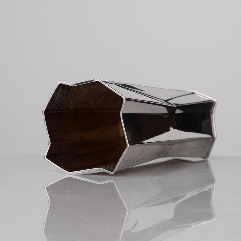 Tapio Wirkkala, A Tapio Wirkkala 830/1000 silver vase, Kultakeskus OY, Finland 1976.
