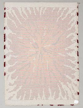 A Finnish ryijy rug designed by Tuula Saarenpää for Kuortaneen Kotikutomo. Circa 157x110 cm.